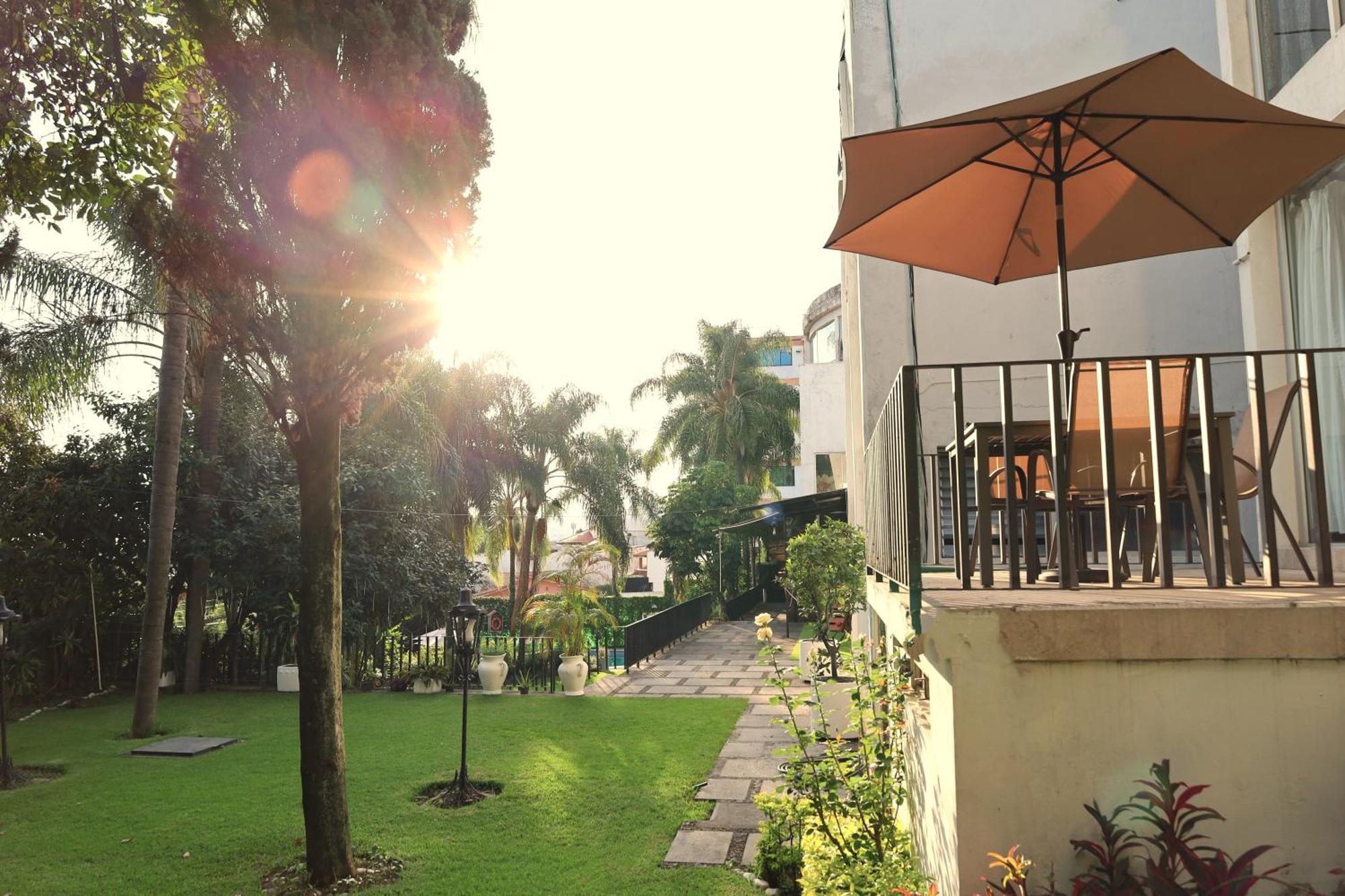 Hotel Grand Vista كويرنافاكا المظهر الخارجي الصورة