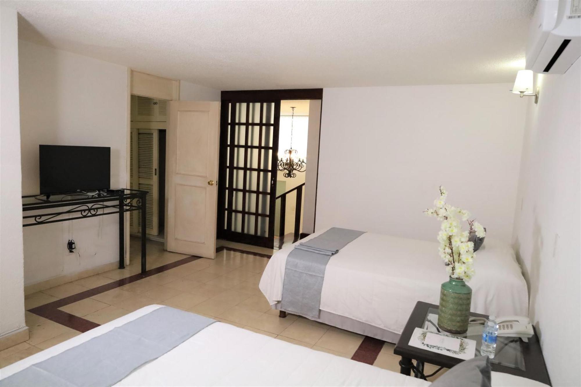 Hotel Grand Vista كويرنافاكا المظهر الخارجي الصورة
