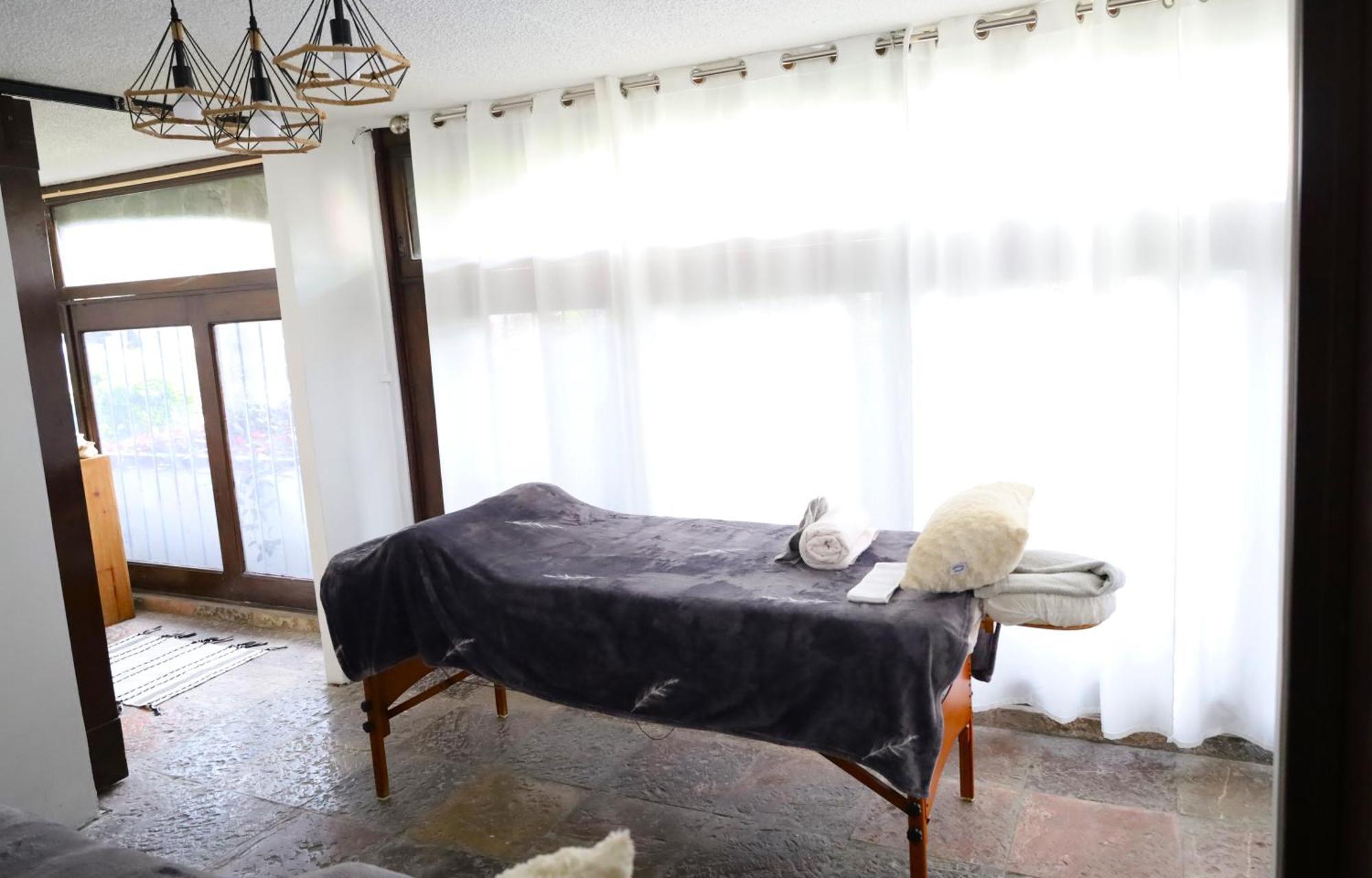 Hotel Grand Vista كويرنافاكا المظهر الخارجي الصورة